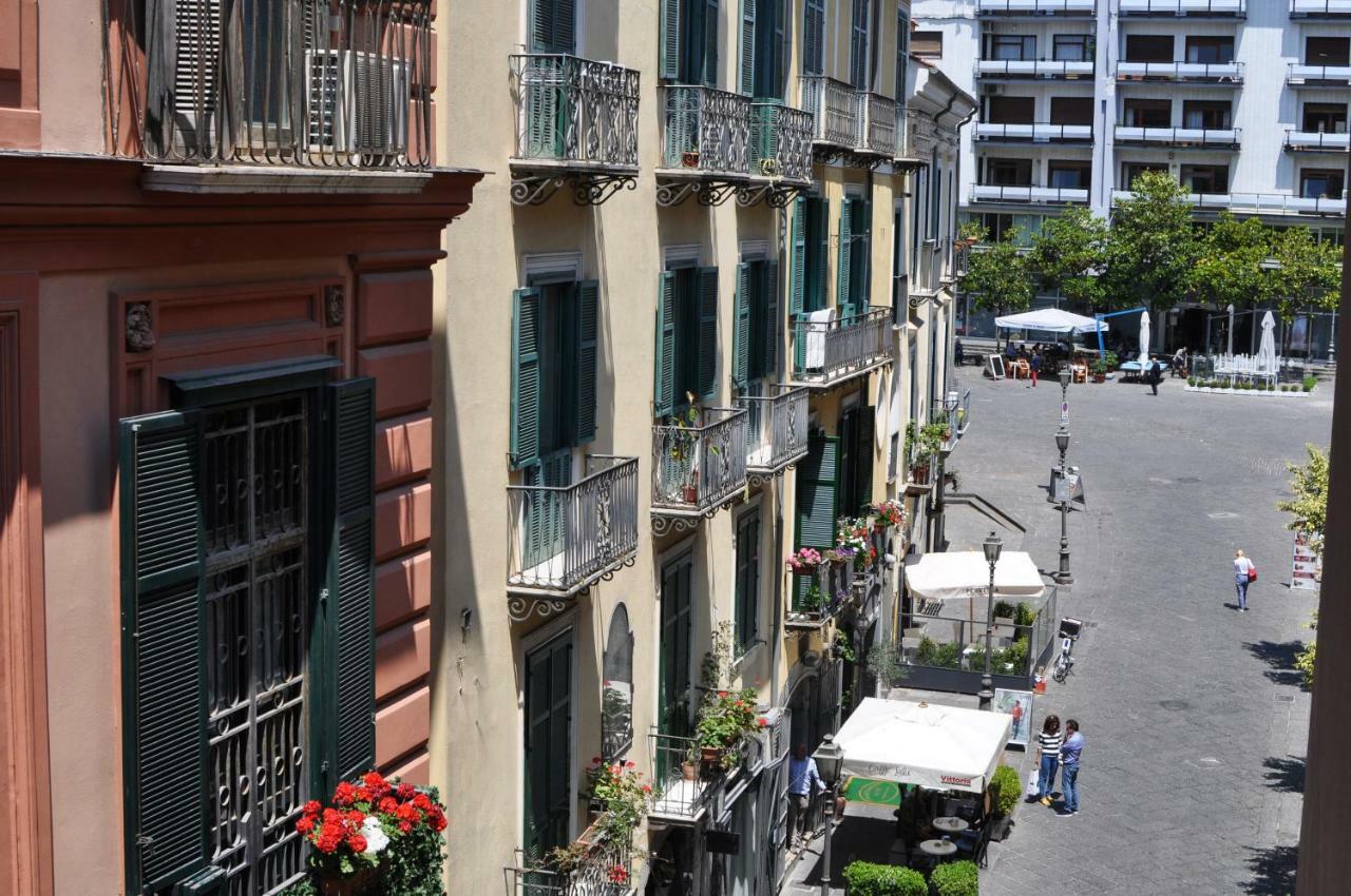 Capofortuna B&B Salerno Centro Exteriör bild
