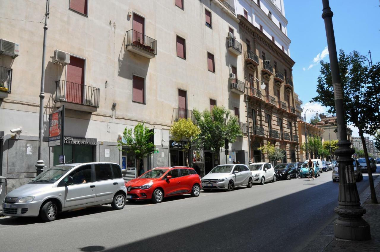 Capofortuna B&B Salerno Centro Exteriör bild